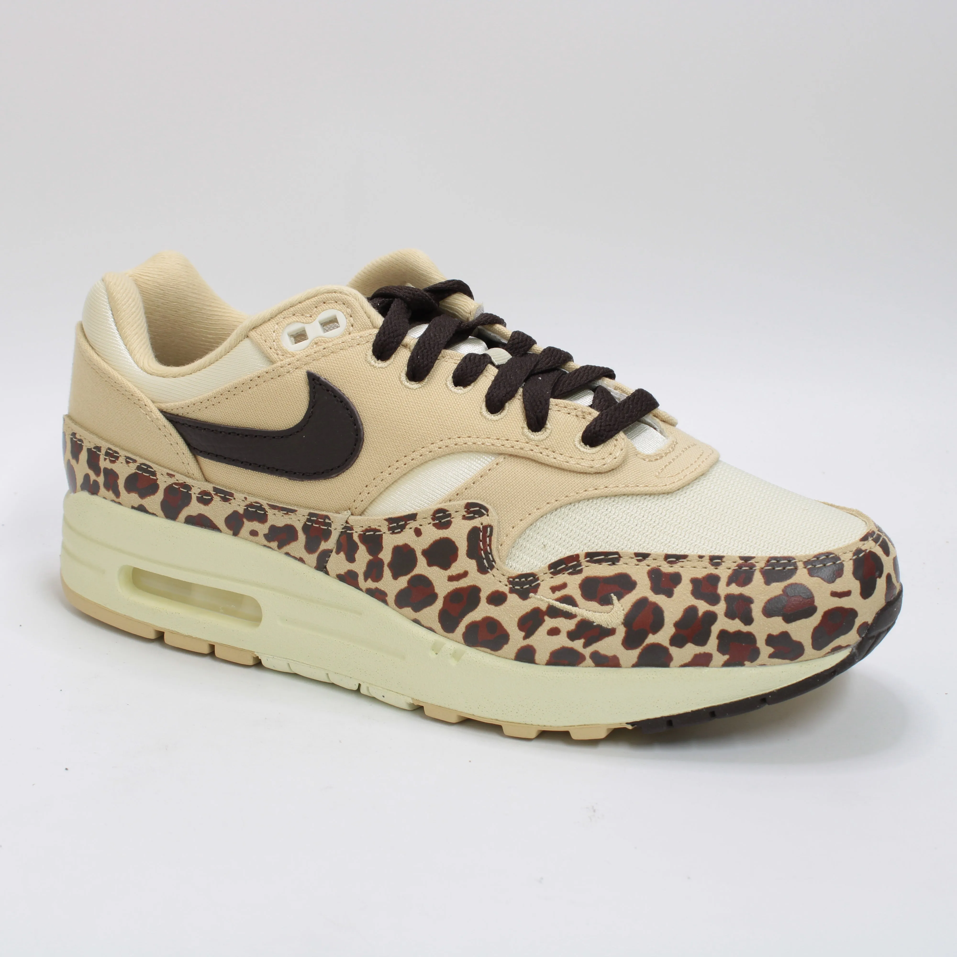 Nike Air Max 1 Trainers Sesame Cacao Wow Coconut Milk Amber Brown Velvet Brown